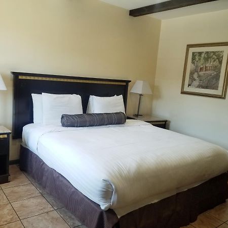 Tuscan Garden Inn Los Angeles Ngoại thất bức ảnh