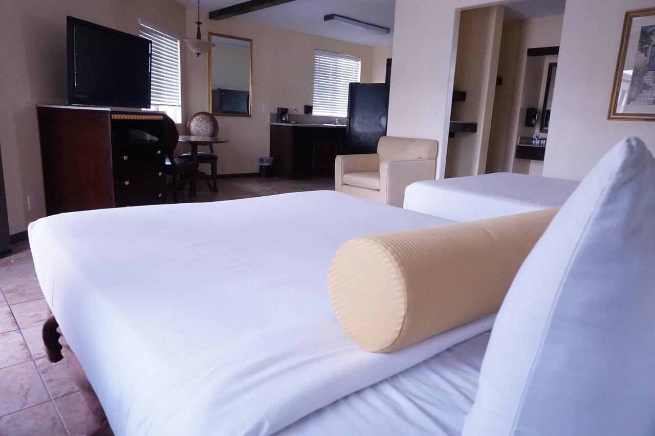 Tuscan Garden Inn Los Angeles Ngoại thất bức ảnh