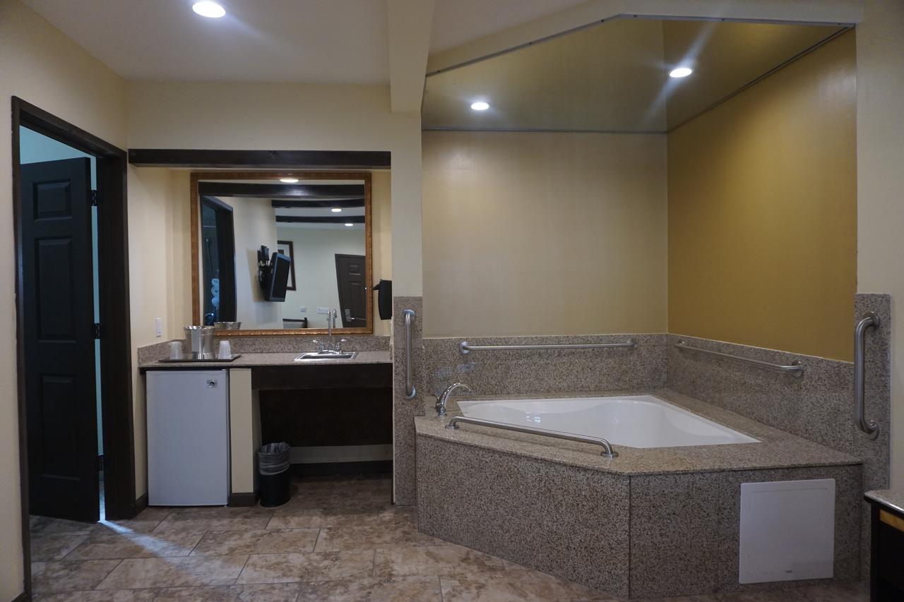Tuscan Garden Inn Los Angeles Ngoại thất bức ảnh