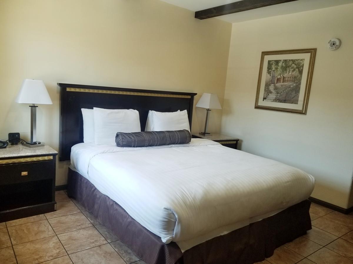 Tuscan Garden Inn Los Angeles Ngoại thất bức ảnh