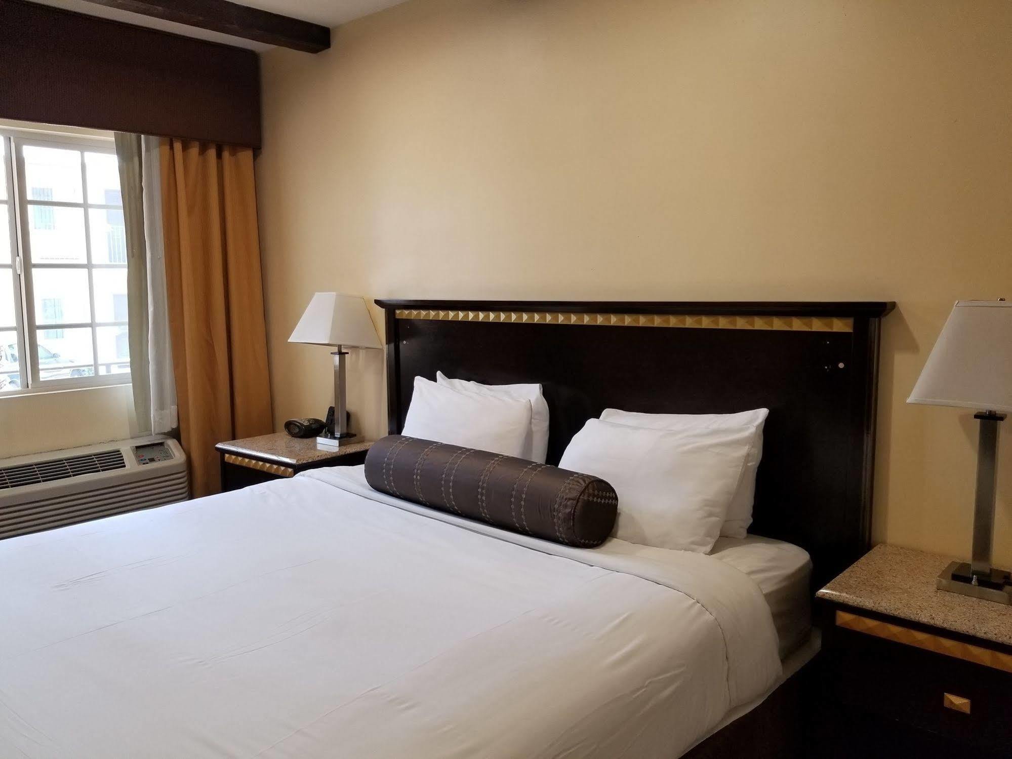 Tuscan Garden Inn Los Angeles Ngoại thất bức ảnh